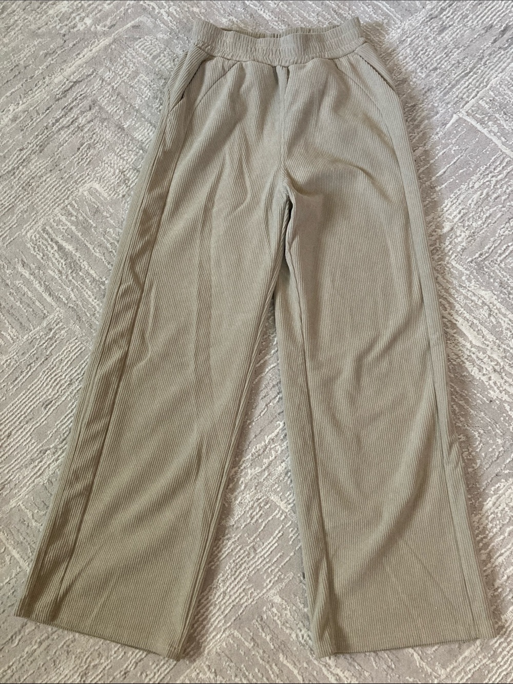 HALARA Corduroy Wide-Leg Pants in Light Taupe